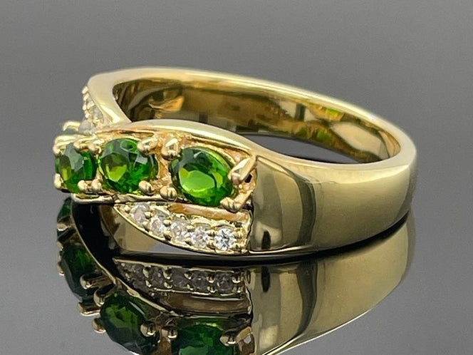 RING AUS 925/- SILBER VERGOLDET MIT CHROMDIOPSID & ZIRKON (GES. CA. 0,80 ct.)