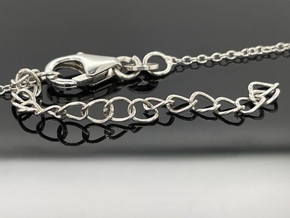 KETTE MIT ANHÄNGER AUS 925/- SILBER PLATINIERT MIT SAKOTA SMARAGD & ZIRKON