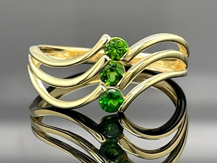 RING AUS 925/- SILBER VERGOLDET MIT CHROMDIOPSID (GES.CA.0,35 ct.)