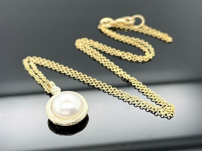 KETTE MIT ANHÄNGER 375/- GELBGOLD MIT SWZP & ZIRKONIA