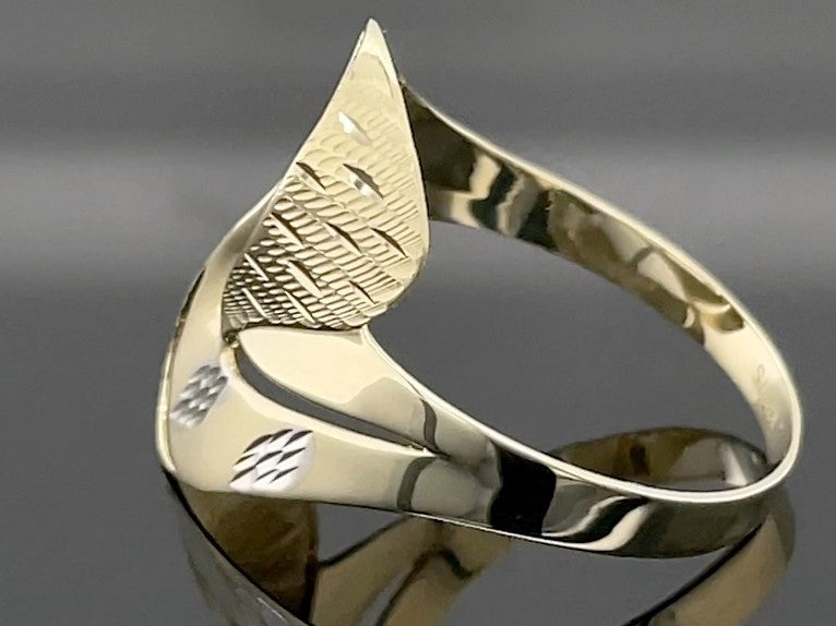 RING AUS 375/- GELBGOLD POLIERT/DIAMANTIERT