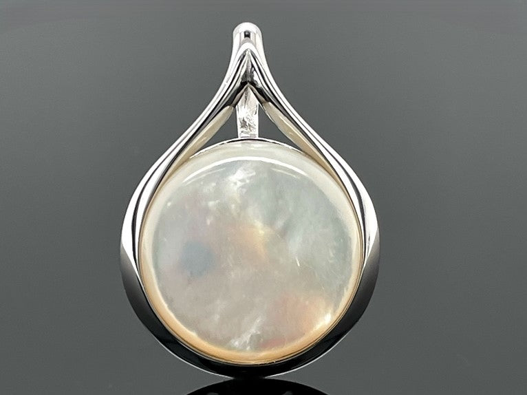 ANHÄNGER AUS 925/- SILBER RHODINIERT MIT PERLMUTT