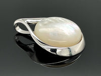 ANHÄNGER AUS 925/- SILBER RHODINIERT MIT PERLMUTT