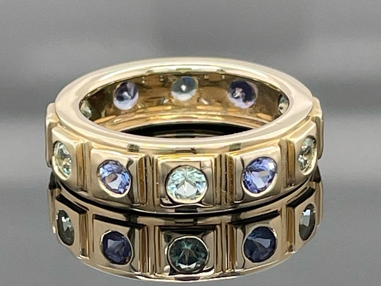 RING AUS 585/- GELBGOLD MIT PARAIBA-TURMALIN & TANSANIT AAA