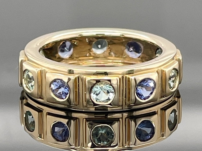 RING AUS 585/- GELBGOLD MIT PARAIBA-TURMALIN & TANSANIT AAA