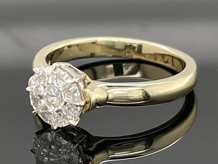 RING AUS 585/- GELBGOLD/WEIßGOLD MIT DIAMANTKOMPOSITION (CA. 0,40ct.)