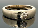 RING AUS 375/- GELBGOLD mit Brillant