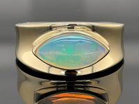RING AUS 375/- GELBGOLD mit Kristallopal (ca. 0,800 ct.)