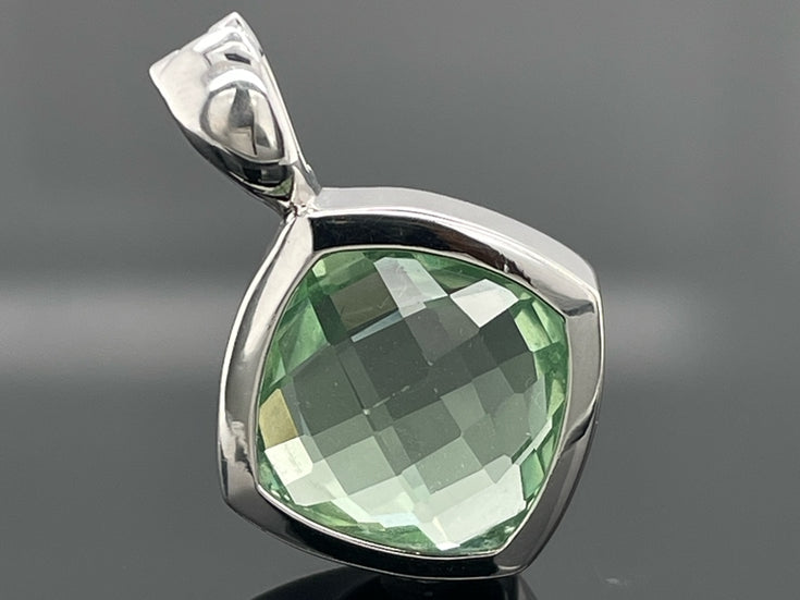 CLIP ANHÄNGER AUS 925/- SILBER RHODINIERT MIT FLUORIT ( ca. 11,0 ct.)