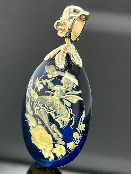 CLIP ANHÄNGER AUS 375/- GELBGOLD MIT BERNSTEIN BEH. (CA. 13,57 ct.)