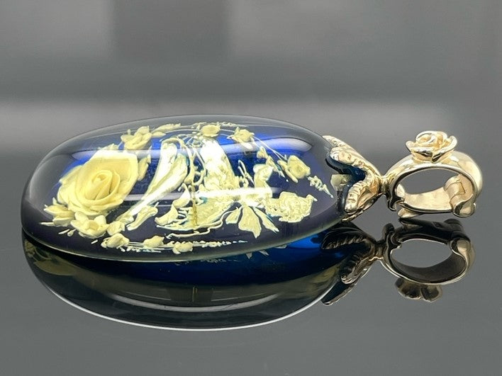 CLIP ANHÄNGER AUS 375/- GELBGOLD MIT BERNSTEIN BEH. (CA. 13,57 ct.)