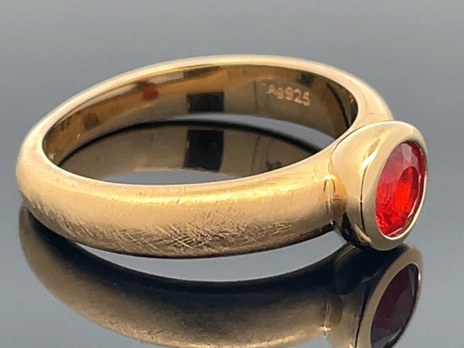 RING AUS 925/- SILBER VERGOLDET MIT FEUEROPAL ( CA. 0,32 ct.)