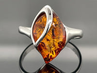 RING AUS 925/- SILBER RHODINIERT MIT BERNSTEIN (CA.1,75 ct.)