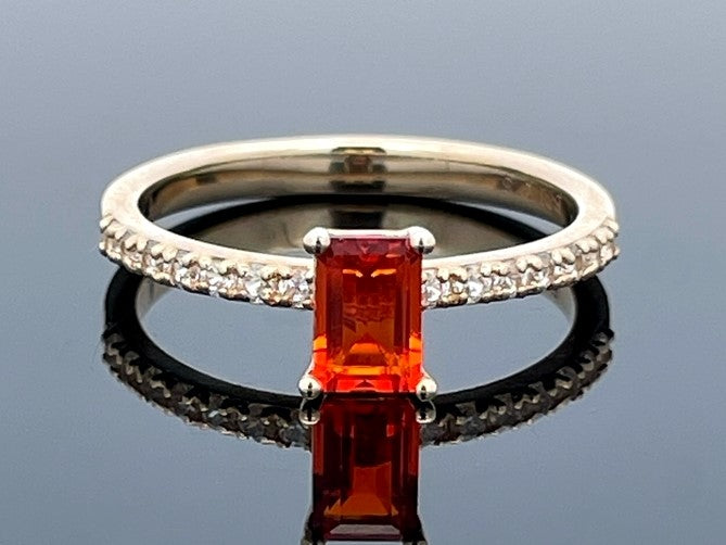 RING GR. 20 (63) AUS 375/- GELBGOLD MIT FEUEROPAL & ZIRKON