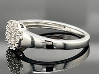 RING AUS 375/- WEIßGOLD MIT BRILLANTEN  (GES. CA. 0,30 ct.)