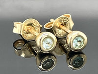 OHRSTECKER AUS 375/- GELBGOLD MIT PARAIBA-TURMALIN (GES.CA.0,12CT.)