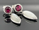 OHRHÄNGER AUS 925/- SILBER RHODINIERT MIT MONDSTEIN & RHODOLITH
