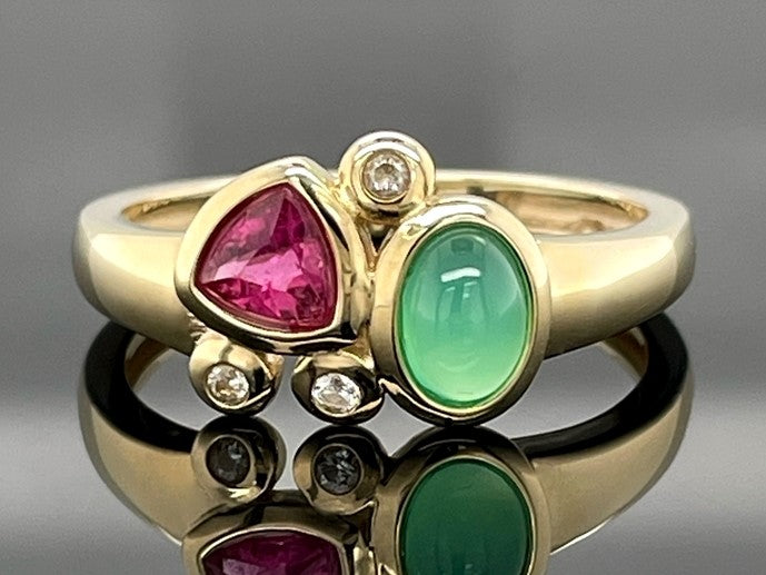 RING AUS 375/- GELBGOLD MIT CHRYSOPRAS, RUBELLIT & ZIRKON (GES.CA 0,62 ct.)