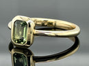 RING AUS 375/- GELBGOLD MIT SAPHIR (CA.0,48 ct.)
