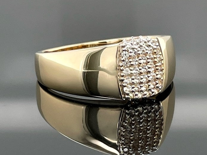 RING AUS 375/- GELBGOLD MIT SAPHIR WEIß (GES.CA.0,41 ct.)