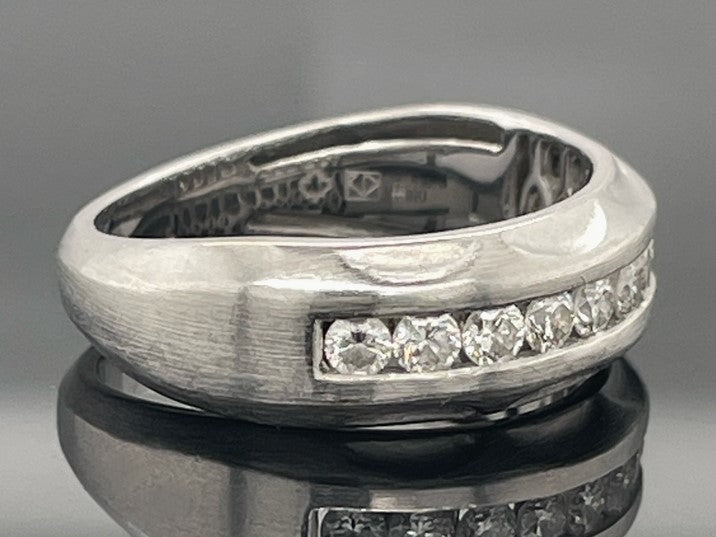 RING AUS 950/- PLATIN MIT BRILLANTEN (LR) AUS KANADA (GES.CA. 0,50 ct.)