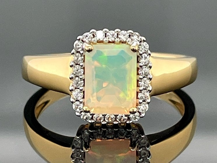 RING AUS 925/- SILBER VERGOLDET MIT ÄTHIOP. OPAL & ZIRKON
