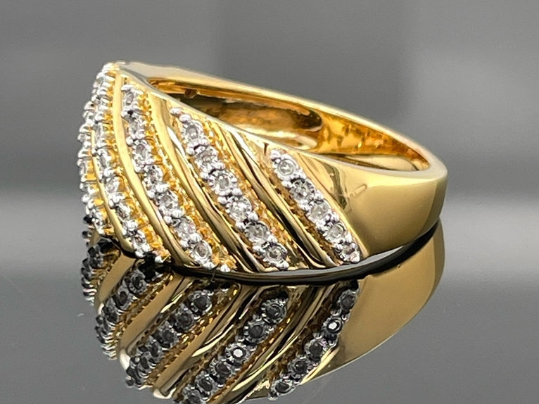 RING AUS 925/- SILBER VERGOLDET MIT DIAMANTEN (GES.CA.0,21 ct.)