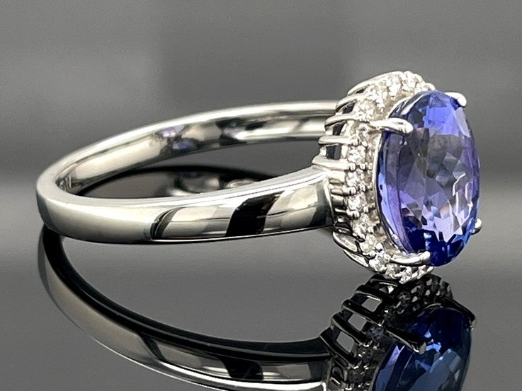 RING AUS 950/- PLATIN MIT TANSANIT AAAAA & BRILLANTEN