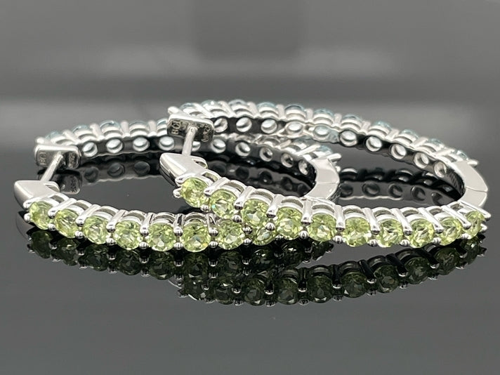 WENDECREOLEN AUS 925/- SILBER RHODINIERT MIT BLAUTOPAS & PERIDOT (GES.CA. 5,27ct.)