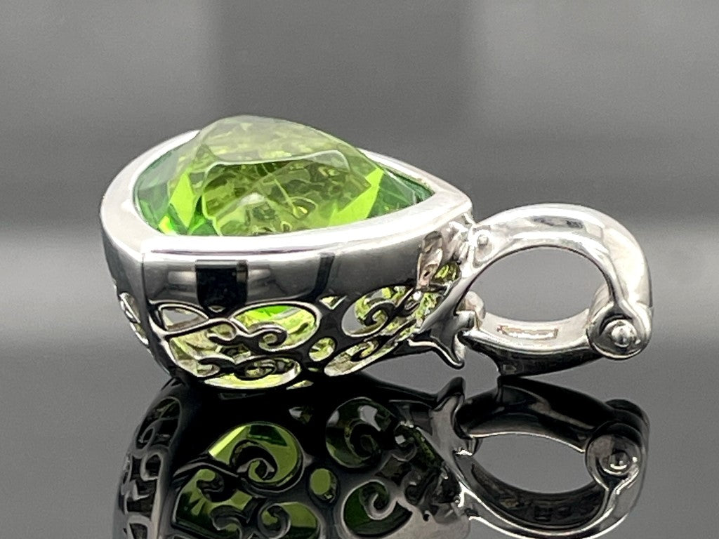ANHÄNGER AUS 925/- SILBER RHODINIERT MIT BERNSTEIN ( CA. 2,67 ct.)