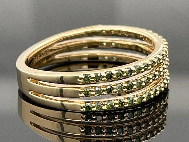 RING AUS 375/- GELBGOLD MIT BRILLANTEN BEH. (ges.ca. 0,483 ct.)