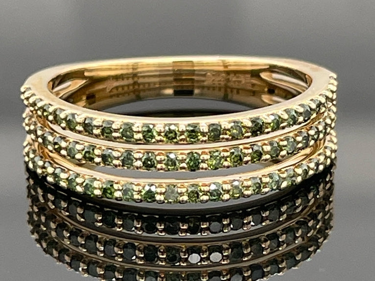 RING AUS 375/- GELBGOLD MIT BRILLANTEN BEH. (ges.ca. 0,483 ct.)