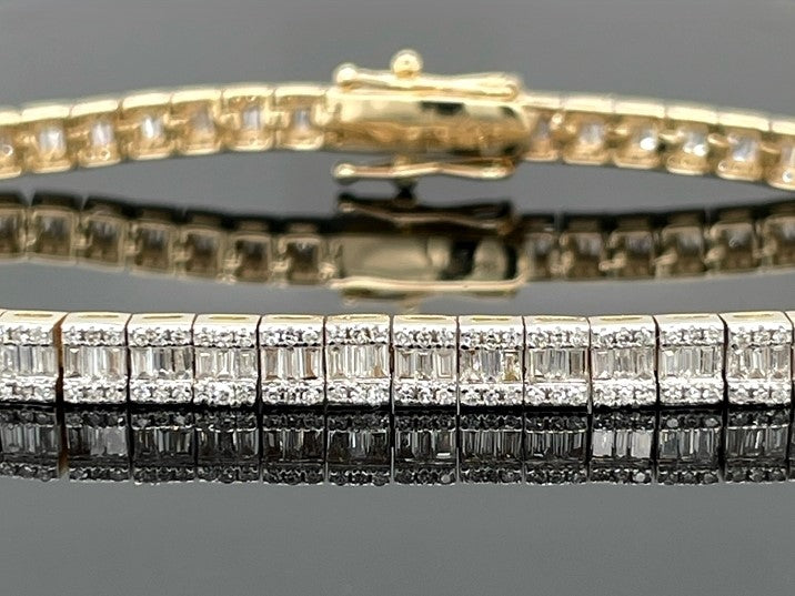 ARMBAND 585/- GELBGOLD MIT DIAMANTEN ( GES. CA. 2,00 ct.)