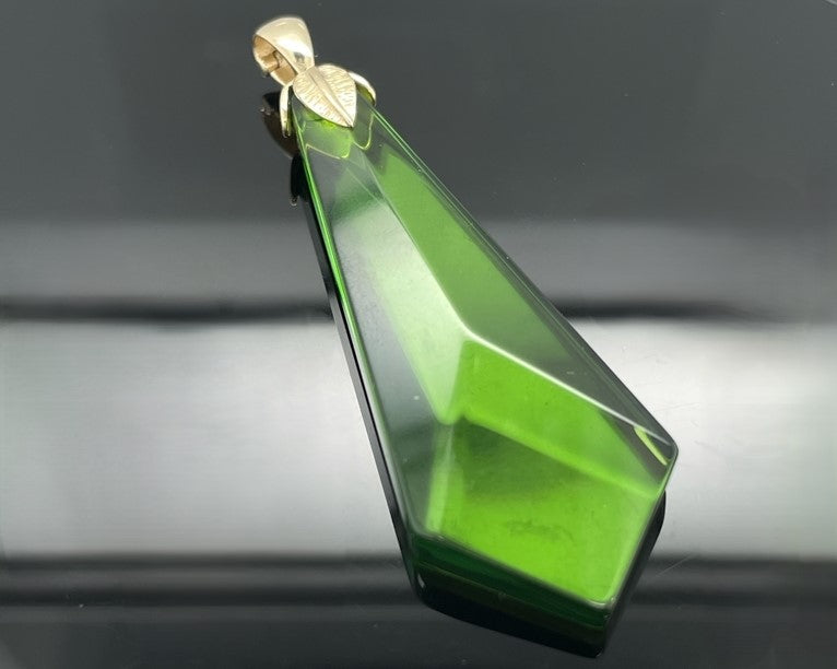 CLIP ANHÄNGER AUS 375/- GELBGOLD MIT BERNSTEIN (CA. 16,0 ct.)