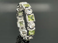 RING AUS 925/- SILBER RHODINIERT MIT PERIDOT & ZIRKON