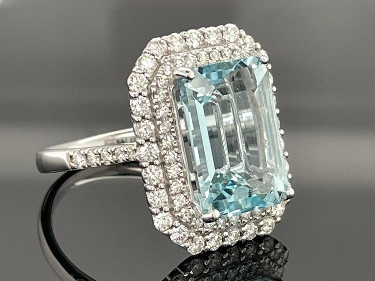 RING AUS 585/- WEIßGOLD MIT AQUAMARIN & BRILLANTEN SI1