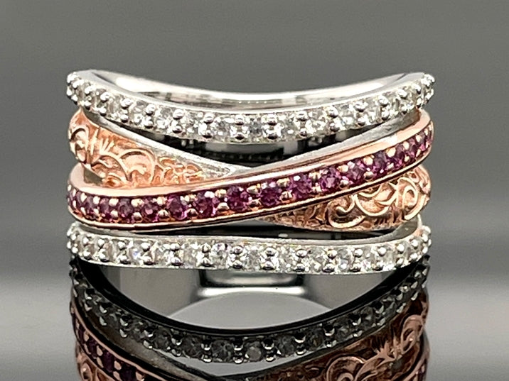 RING AUS 925/- SILBER RHOD./ROSÉVERG. MIT RHODOLITH & ZIRKON (GES. CA. 1,10 ct.)