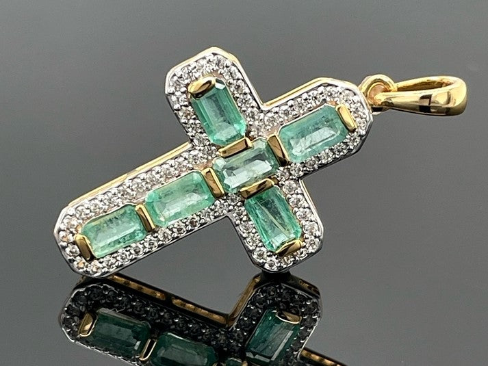 ANHÄNGER AUS 925/- SILBER VERGOLDET MIT SMARAGD & ZIRKON