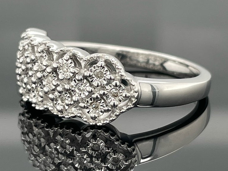 RING AUS 925/- SILBER RHODINIERT MIT DIAMANTEN (GES. CA. 0,09 ct.)