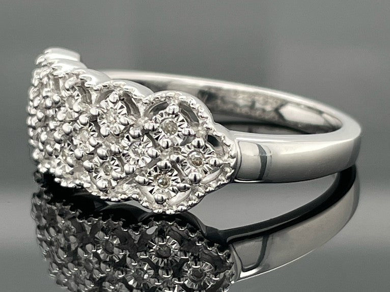 RING AUS 925/- SILBER RHODINIERT MIT DIAMANTEN (GES. CA. 0,09 ct.)