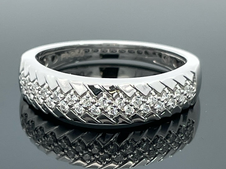 RING AUS 950/- PLATIN mit Brillanten (ca. 0,25 ct.)