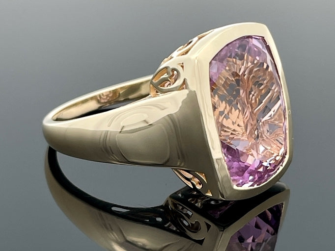 RING AUS 585/- GELBGOLD mit Kunzit