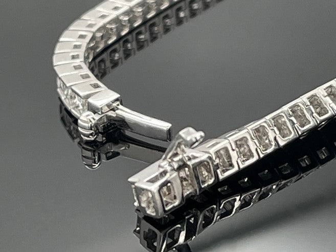 ARMBAND AUS 750/- WEIßGOLD MIT DIAMANTEN WSI (ges.ca. 4,427 ct.)