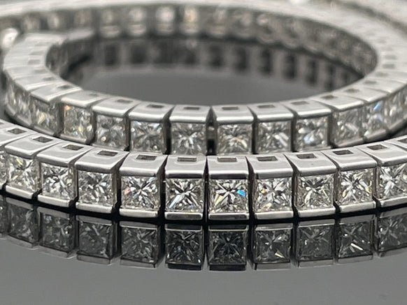 ARMBAND AUS 750/- WEIßGOLD MIT DIAMANTEN WSI (ges.ca. 4,427 ct.)