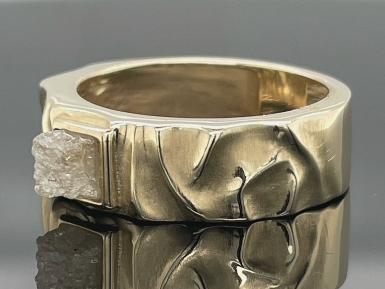 RING GR. 17 CA(54) AUS 375/- GELBGOLD MIT ROHDIAMANT PLATINGRAU (CA.0,62 ct.)