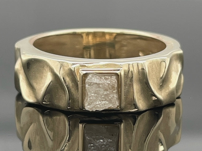 RING GR. 17 CA(54) AUS 375/- GELBGOLD MIT ROHDIAMANT PLATINGRAU (CA.0,62 ct.)