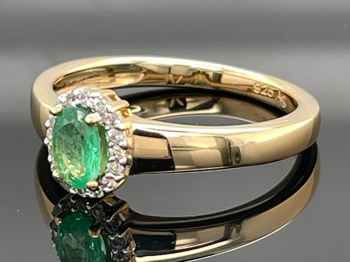 RING AUS 925/- SILBER VERGOLDET MIT SAMBIA SMARAGD