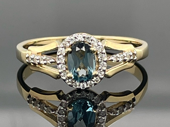RING AUS 925/- SILBER VERGOLDET MIT LONDON BLUE TOPAS & ZIRKON