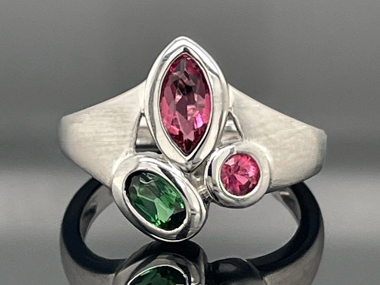 RING GR. 16 (50) AUS 925/- SILBER RHODINIERT MIT RUBELLIT & TURMALIN