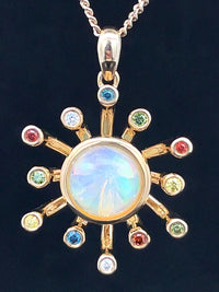 ANHÄNGER AUS 375/- GELBGOLD mit Kristallopal und Multi Brillanten (ca. 0,156 ct.)
